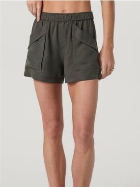 Vuori Trestles Twill Shorts Kale Green